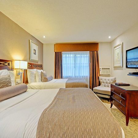 Red Lion Inn And Suites Victoria Saanich Kültér fotó